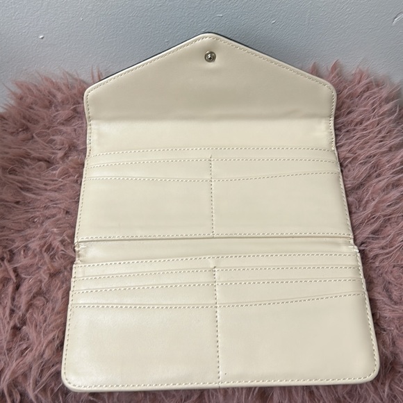 G BY GUESS WALLET - Picture 3 of 4